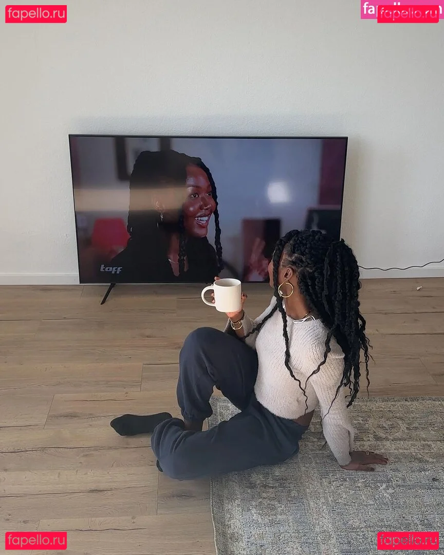 Carefreehamuyela Onlyfans Photo Gallery 