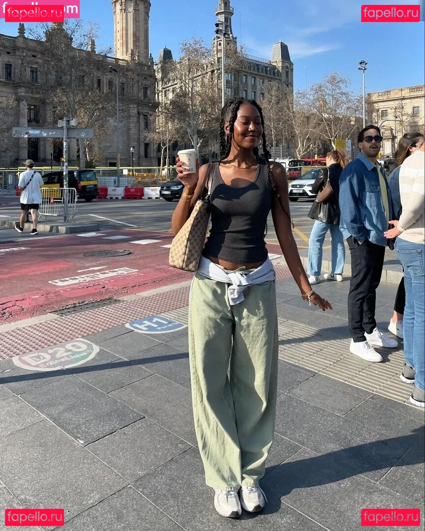 Carefreehamuyela Onlyfans Photo Gallery 