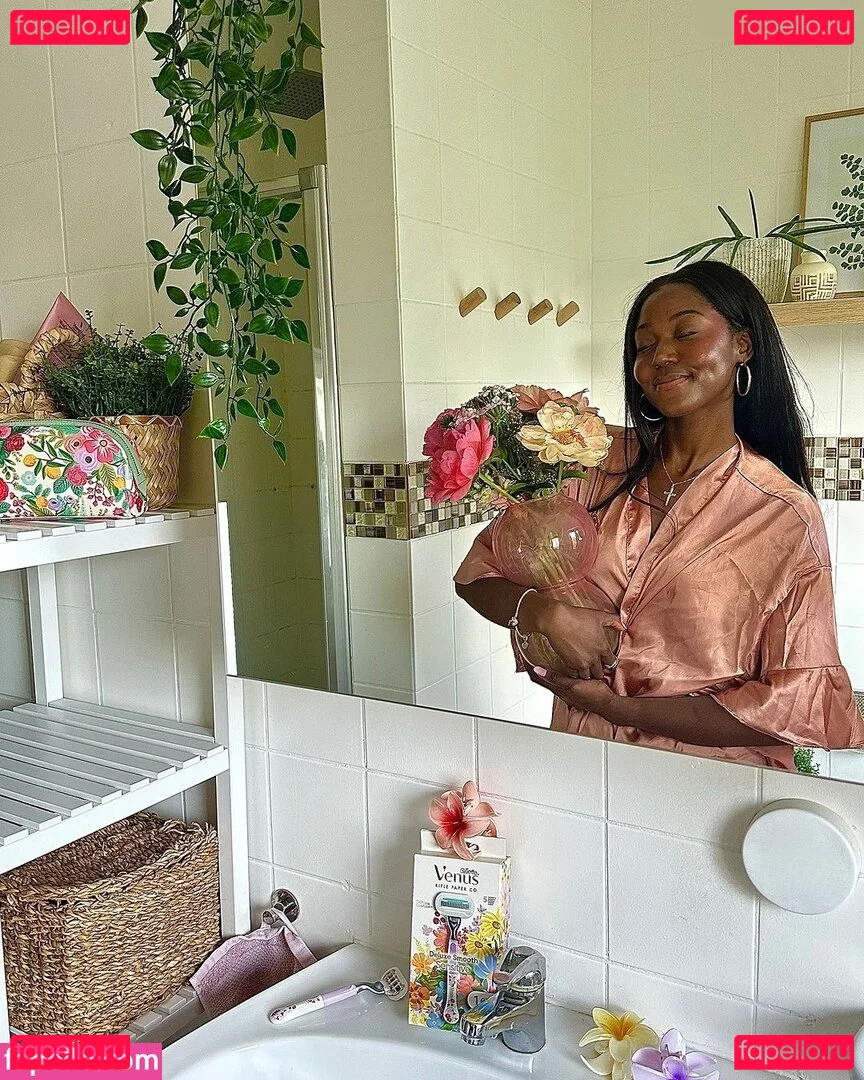 Carefreehamuyela Onlyfans Photo Gallery 