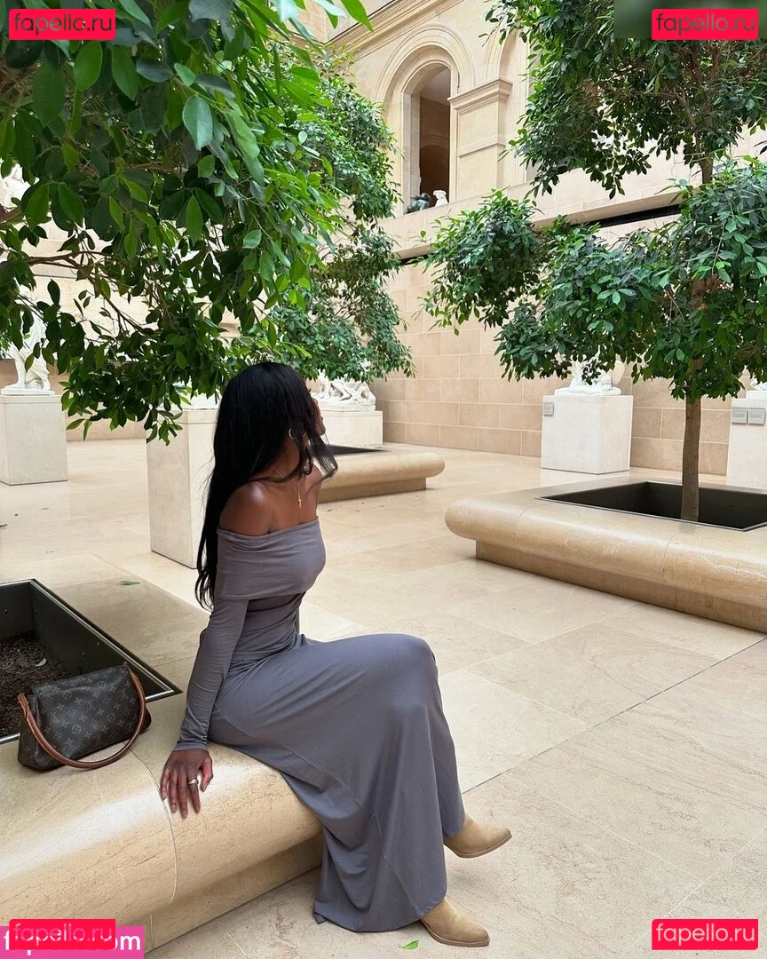 Carefreehamuyela Onlyfans Photo Gallery 