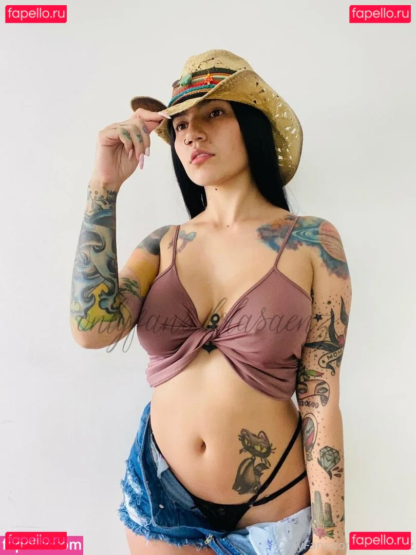 lolisaenz Onlyfans Photo Gallery 