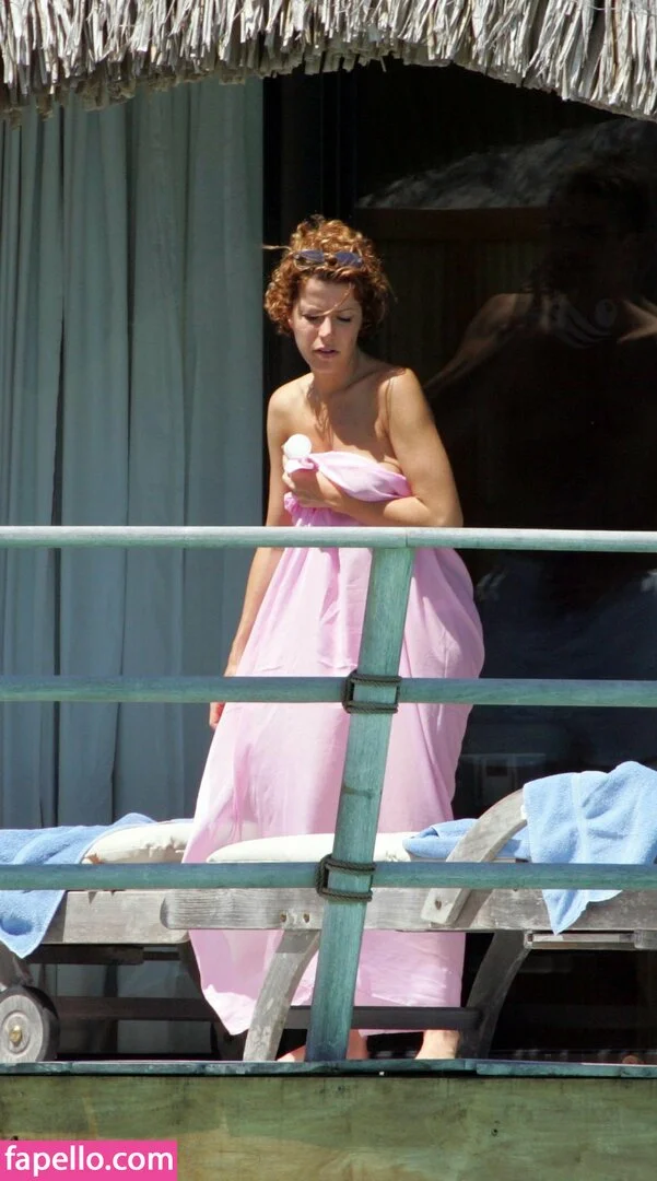 Natasha Kaplinsky Onlyfans Photo Gallery 