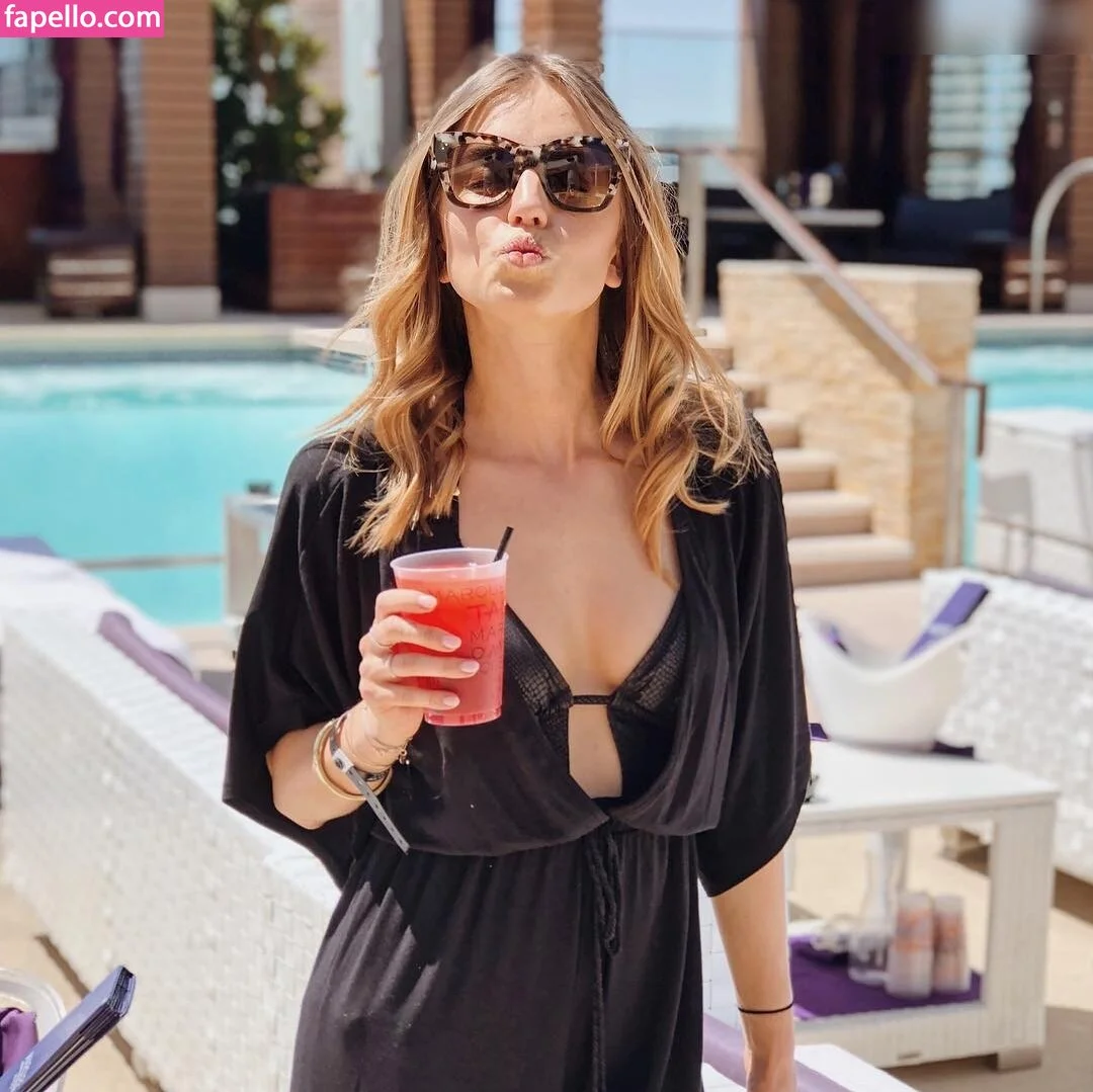 Manuela Apitzsch (maapi90) Onlyfans Photo Gallery 