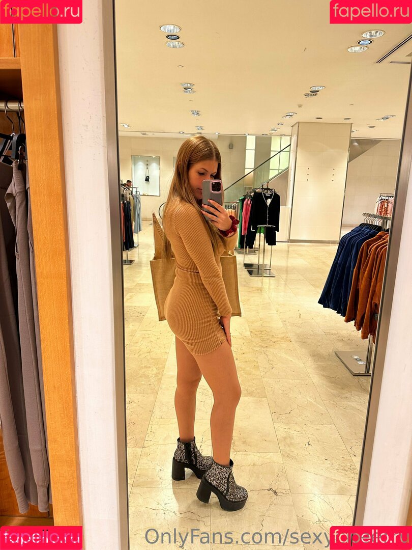 sexycheerry Onlyfans Photo Gallery 