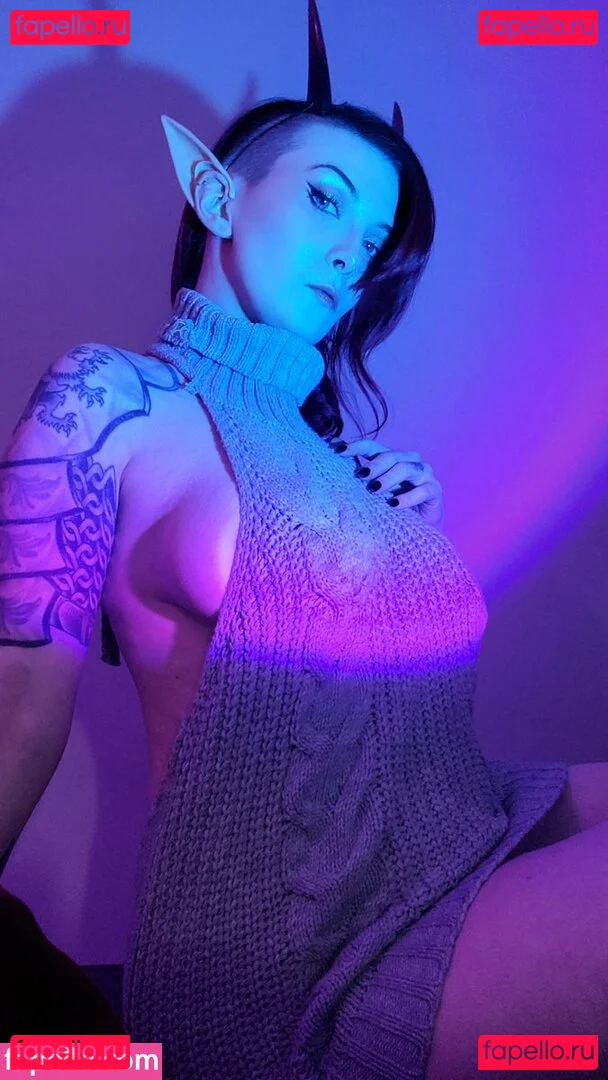 MajestyRedQueen Onlyfans Photo Gallery 