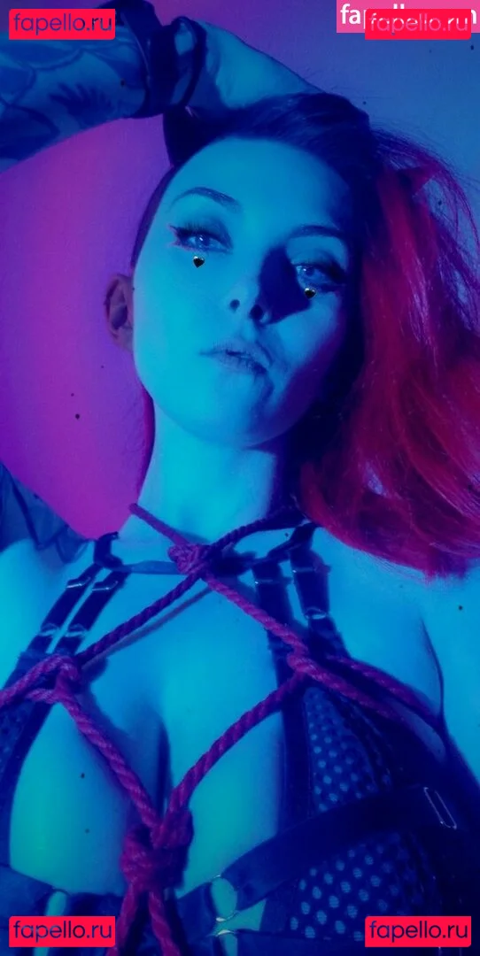 MajestyRedQueen Onlyfans Photo Gallery 