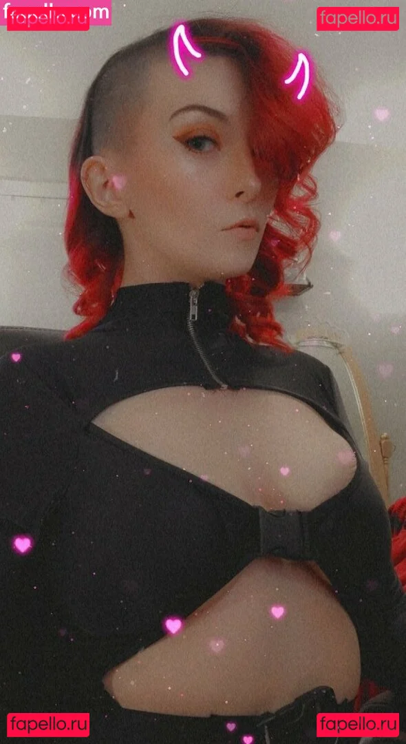 MajestyRedQueen Onlyfans Photo Gallery 