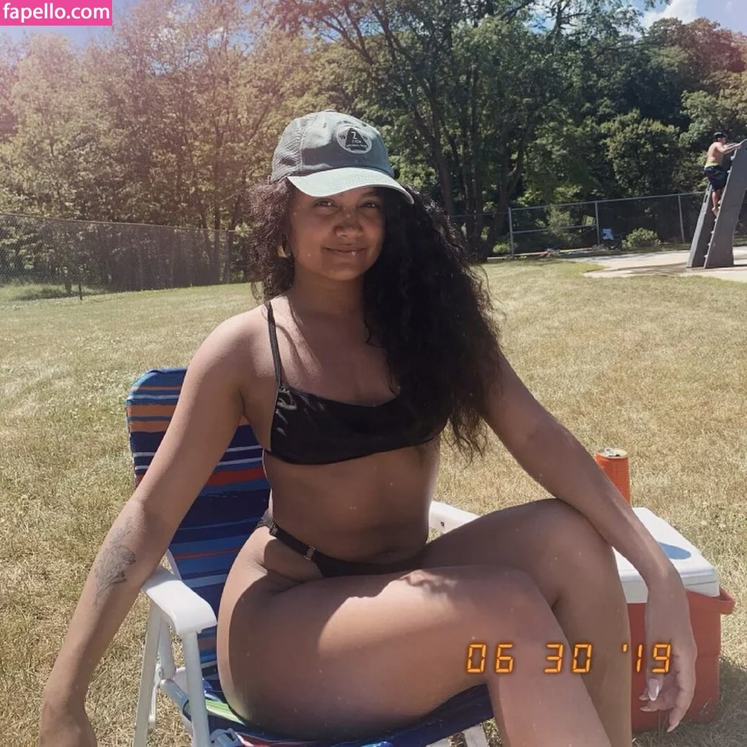 Jamila Velazquez Onlyfans Photo Gallery 