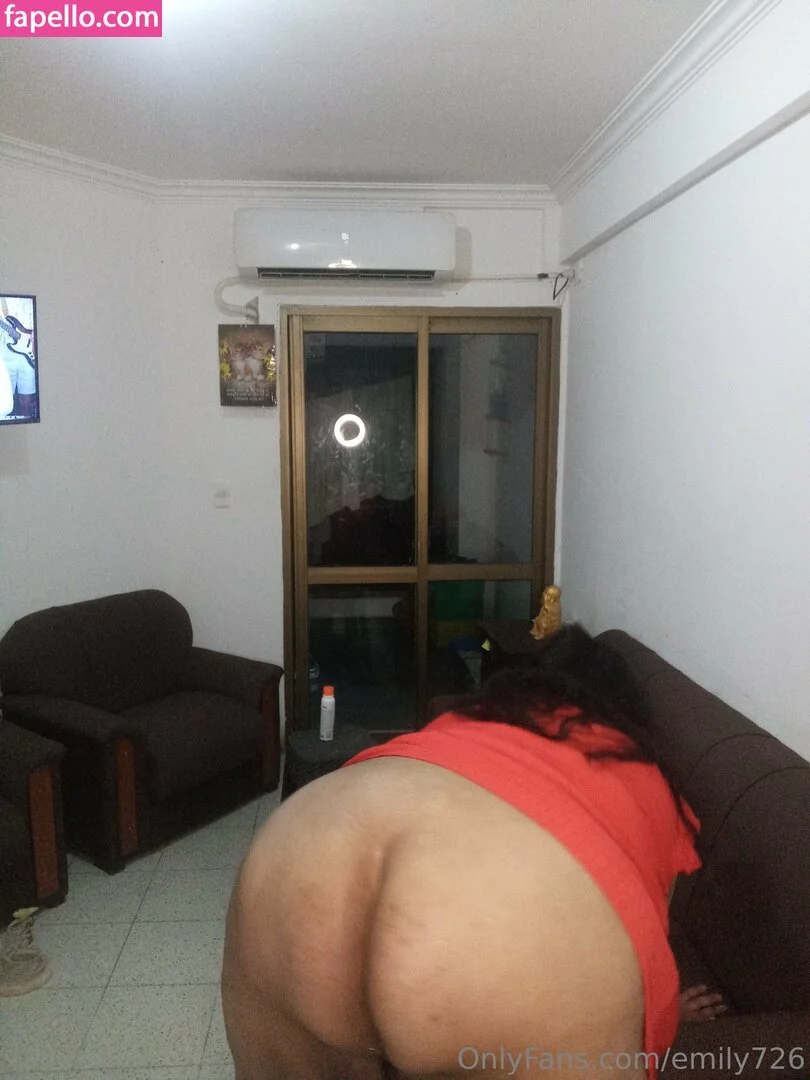 emily726 Onlyfans Photo Gallery 