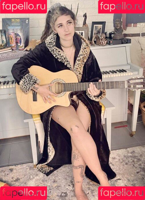 Sierra Ferrell Onlyfans Photo Gallery 