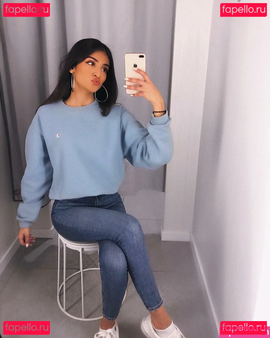 Kim Kaur Mann Onlyfans Photo Gallery 