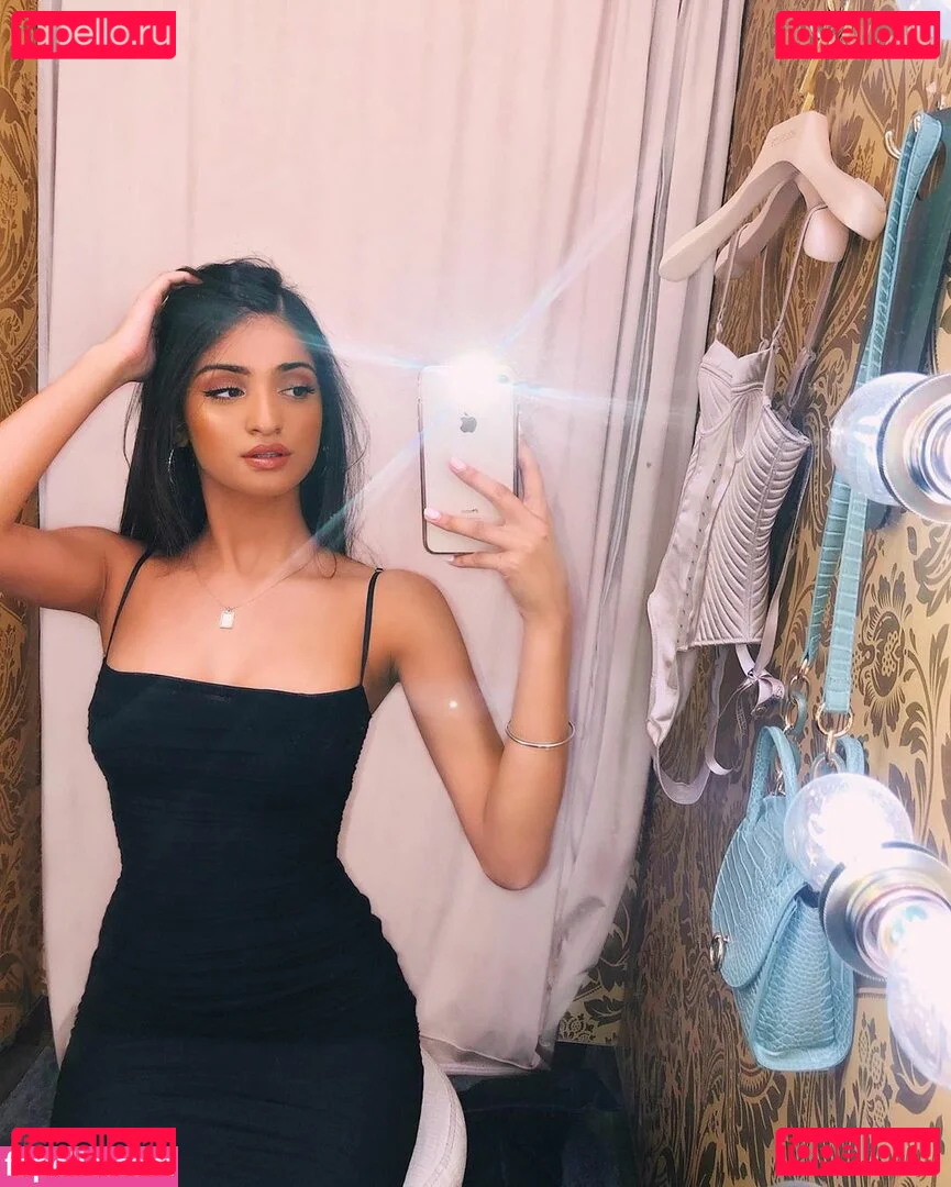 Kim Kaur Mann Onlyfans Photo Gallery 