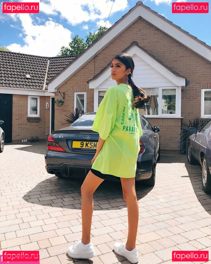 Kim Kaur Mann Onlyfans Photo Gallery 