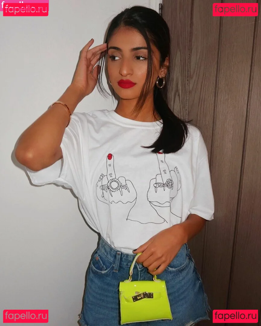 Kim Kaur Mann Onlyfans Photo Gallery 