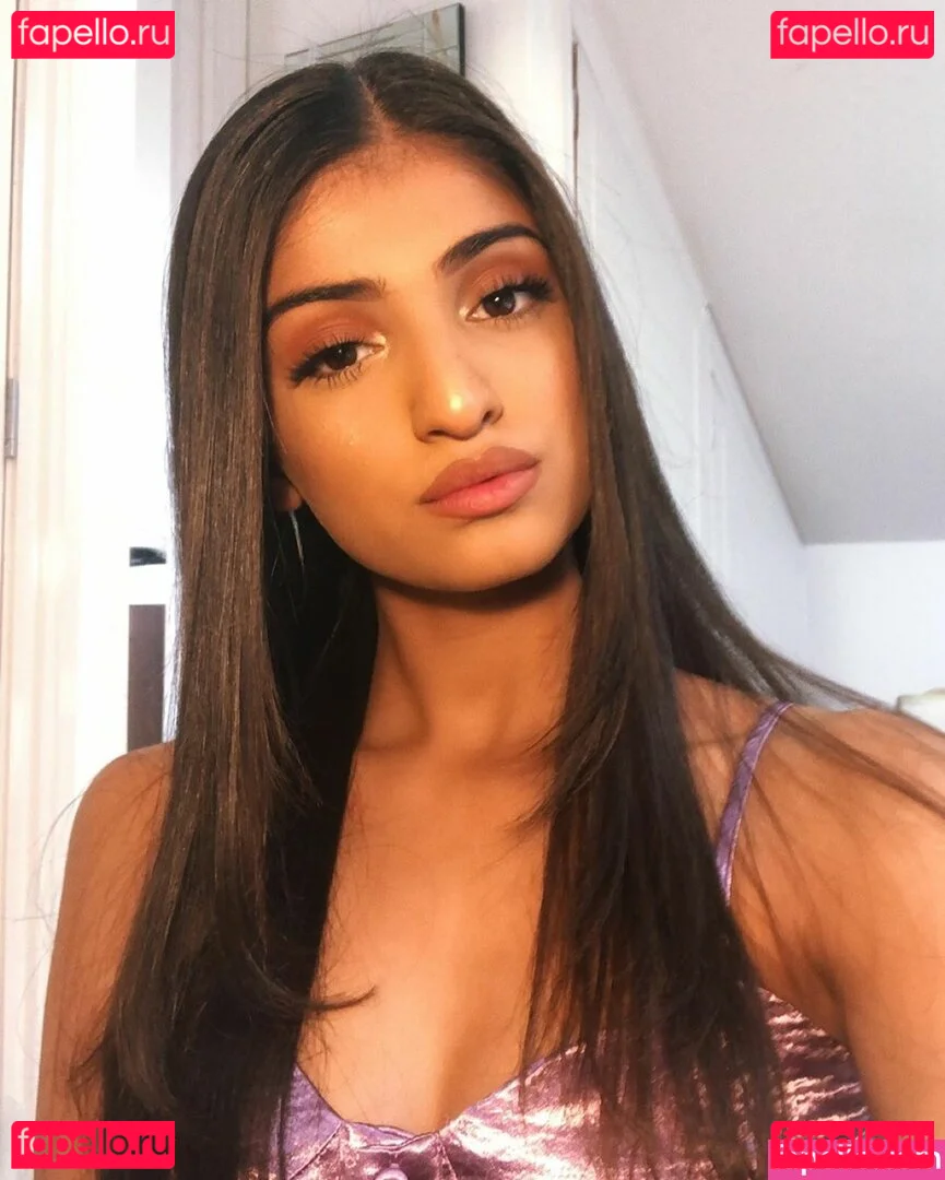 Kim Kaur Mann Onlyfans Photo Gallery 