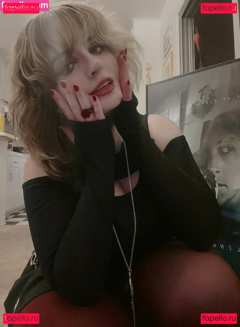 Aretteepls Onlyfans Photo Gallery 