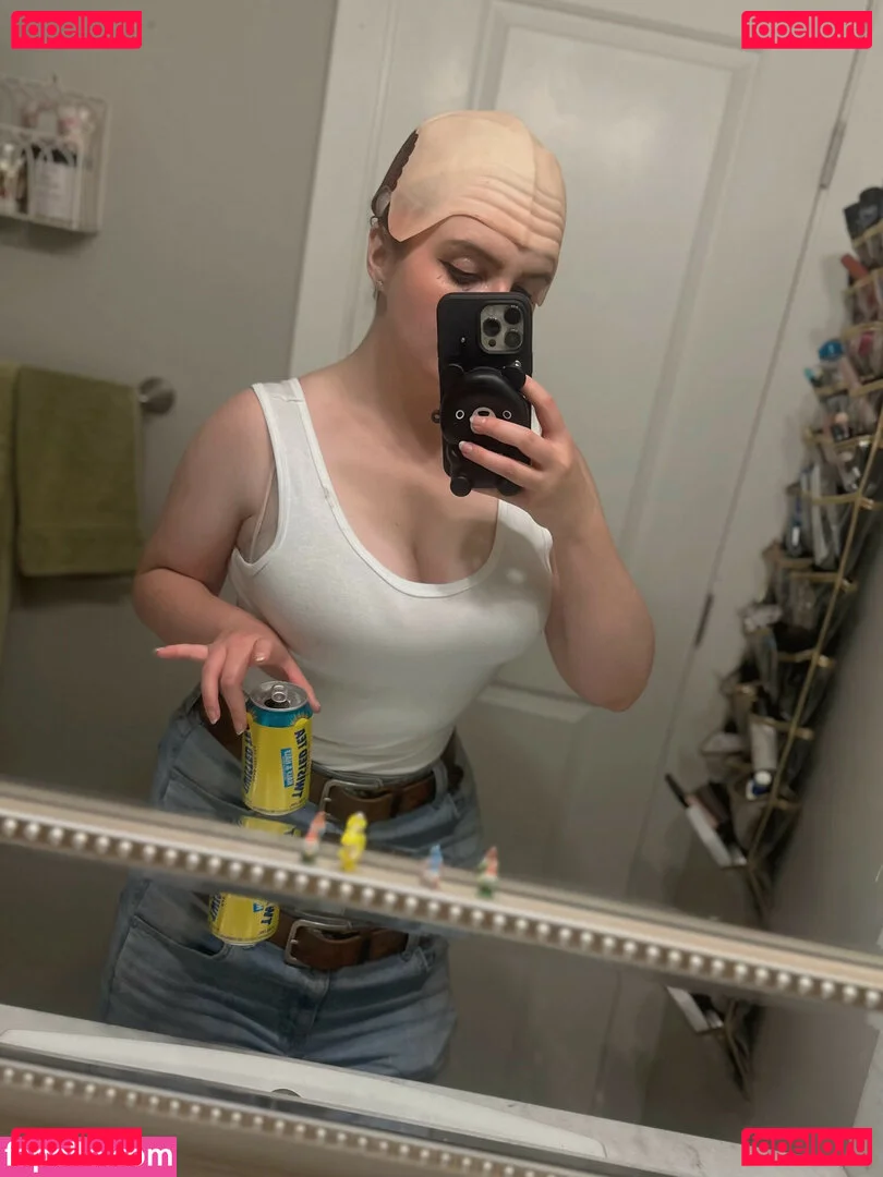 Aretteepls Onlyfans Photo Gallery 