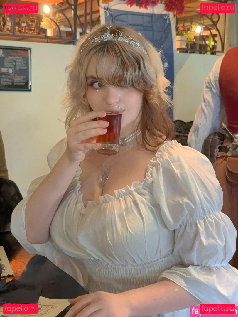 Aretteepls Onlyfans Photo Gallery 