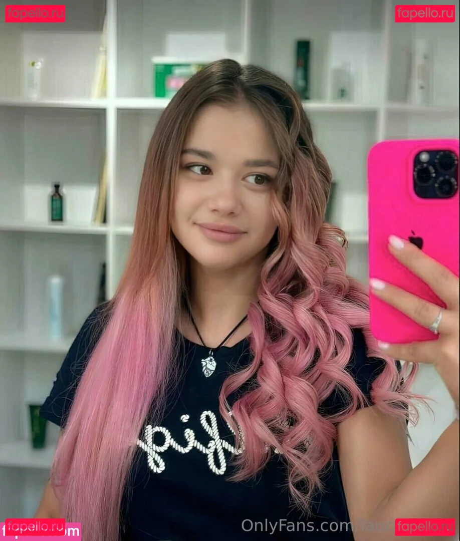 laura22777 Onlyfans Photo Gallery 