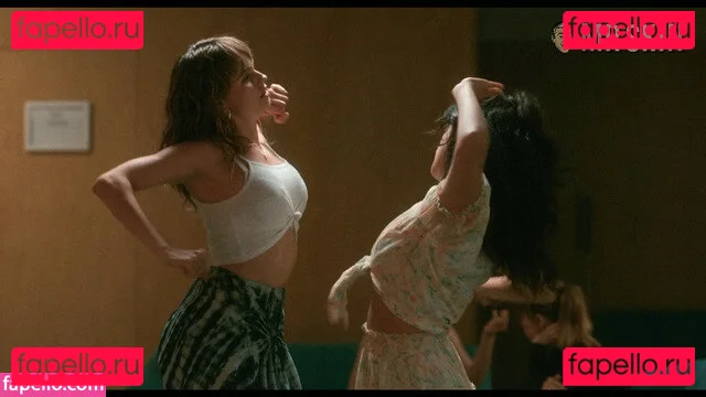 Debby Ryan Onlyfans Photo Gallery 