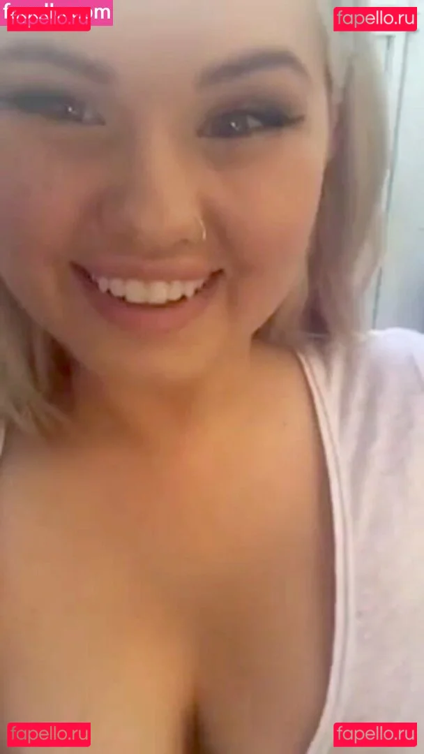 Debby Ryan Onlyfans Photo Gallery 