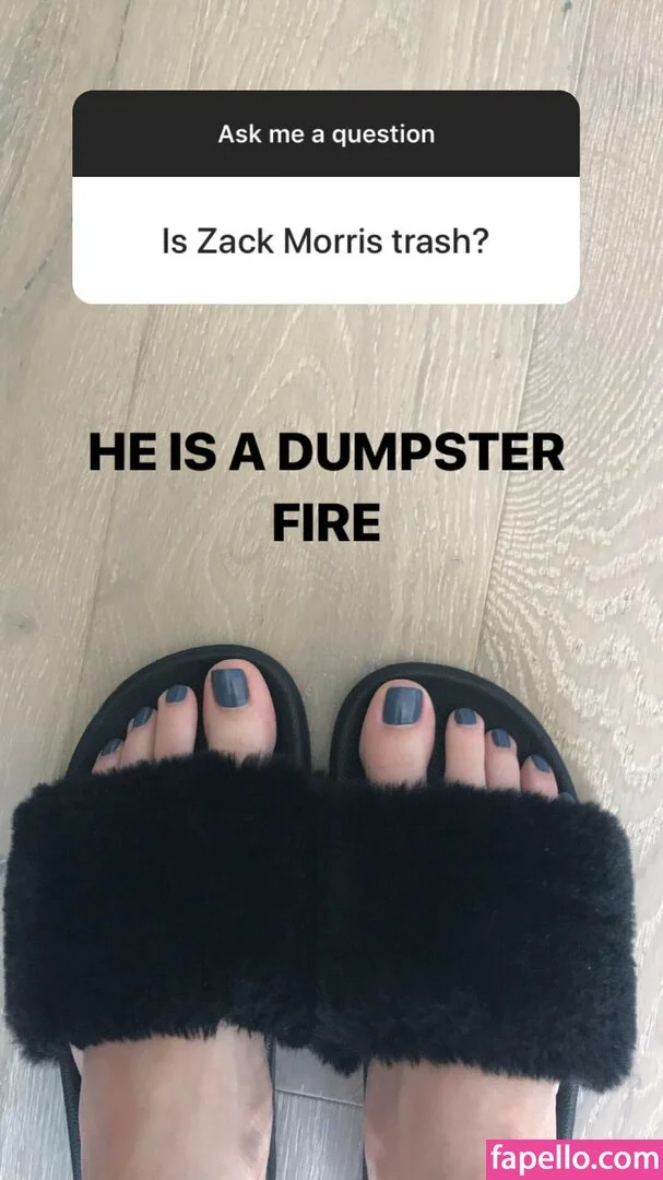 Allison Raskin Onlyfans Photo Gallery 