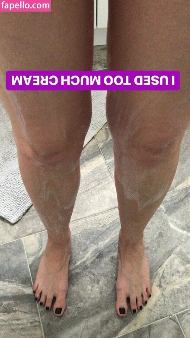 Allison Raskin Onlyfans Photo Gallery 