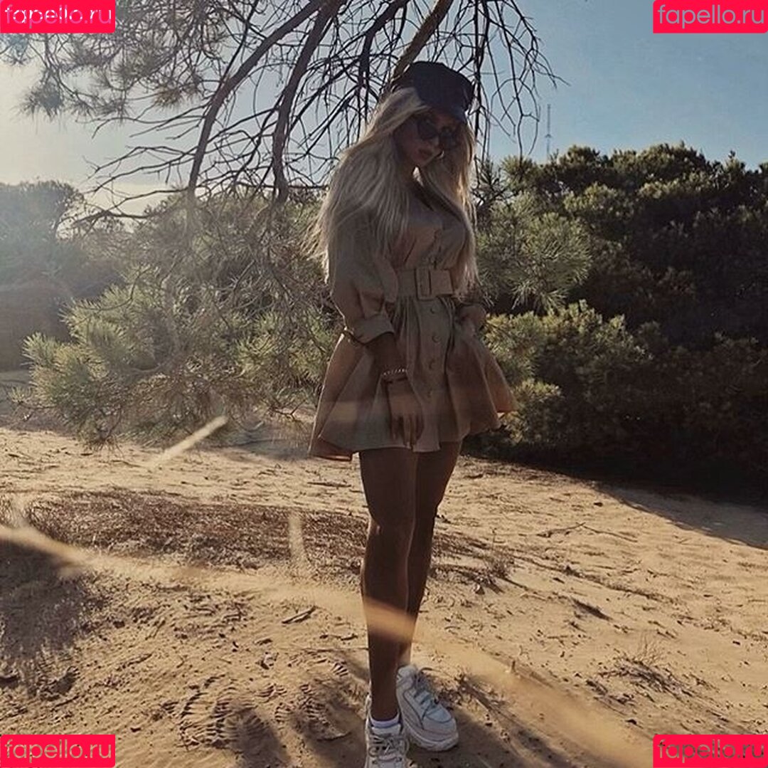 Ariane Schmidt Onlyfans Photo Gallery 