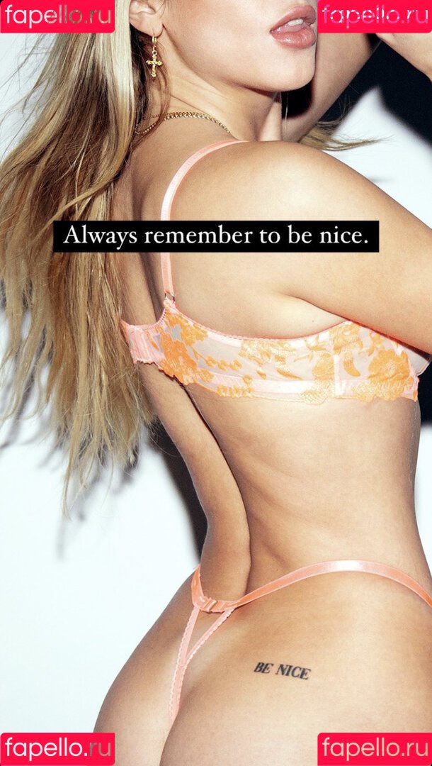 Ariane Schmidt Onlyfans Photo Gallery 