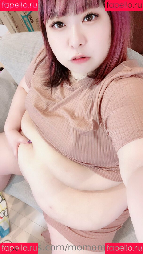 momom0_momochan Onlyfans Photo Gallery 