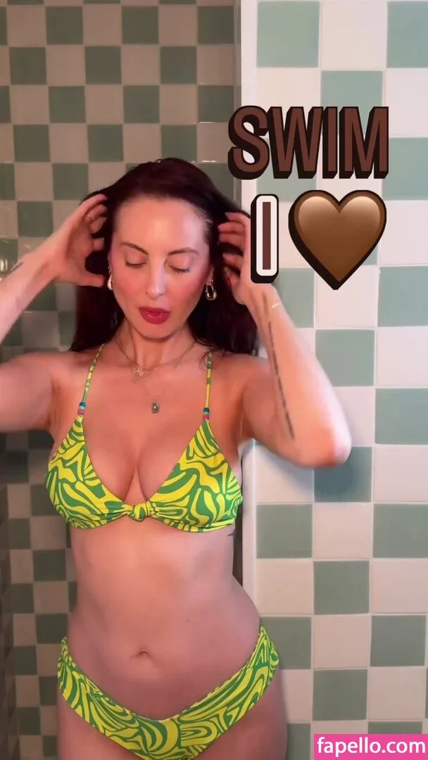 AniRay Onlyfans Photo Gallery 