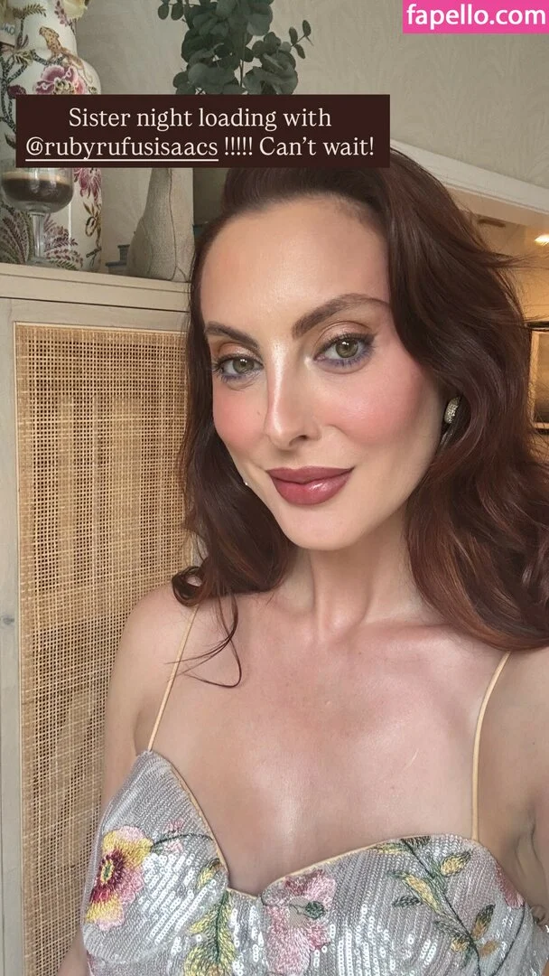 AniRay Onlyfans Photo Gallery 