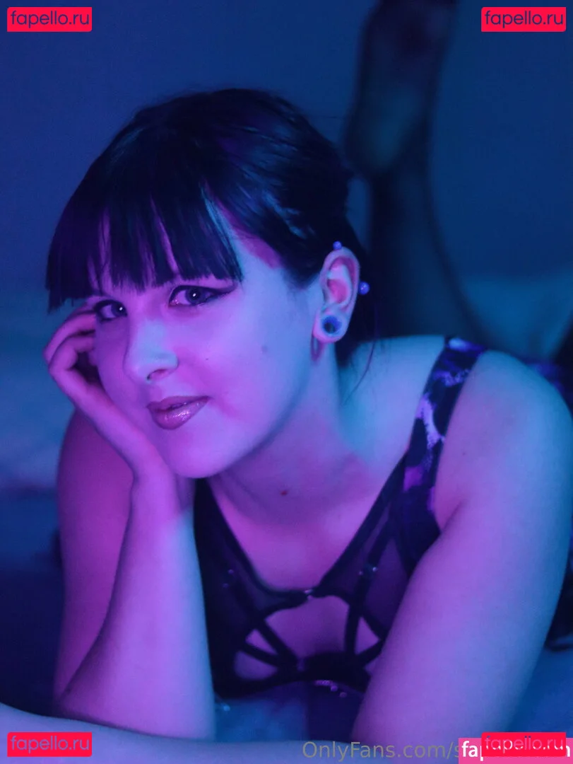 small.waifu Onlyfans Photo Gallery 