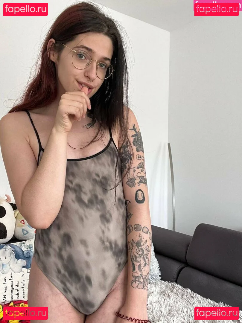 LenaLevven Onlyfans Photo Gallery 