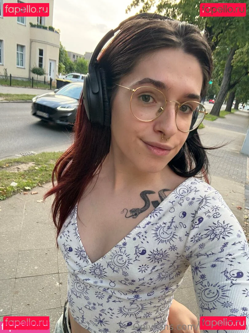 LenaLevven Onlyfans Photo Gallery 