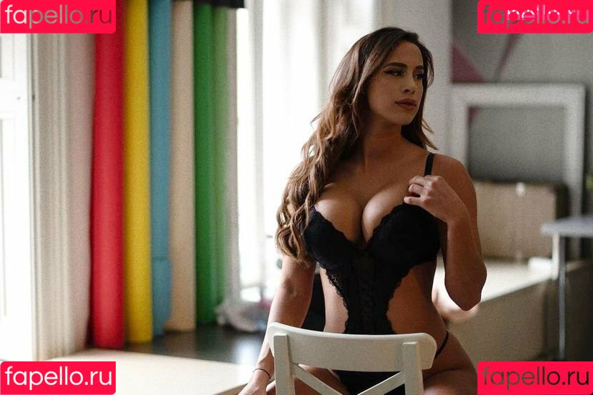 Vivien Hupczik Onlyfans Photo Gallery 