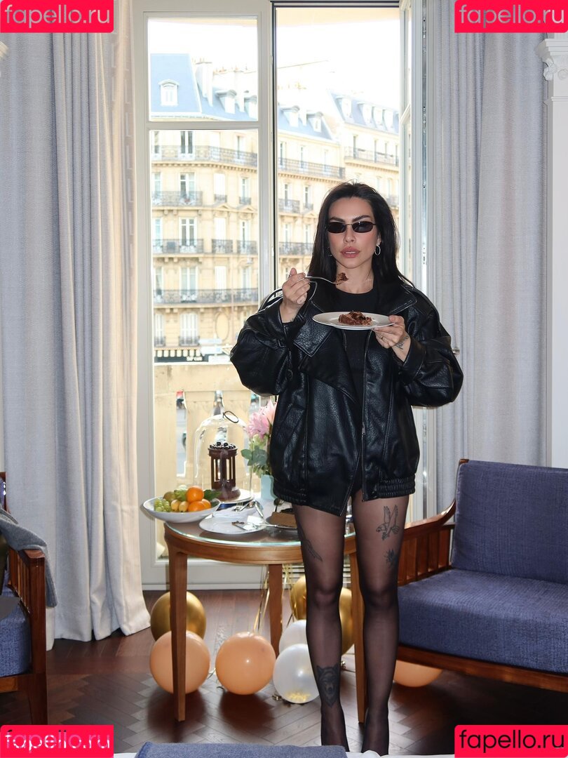 Cleo Pires Onlyfans Photo Gallery 