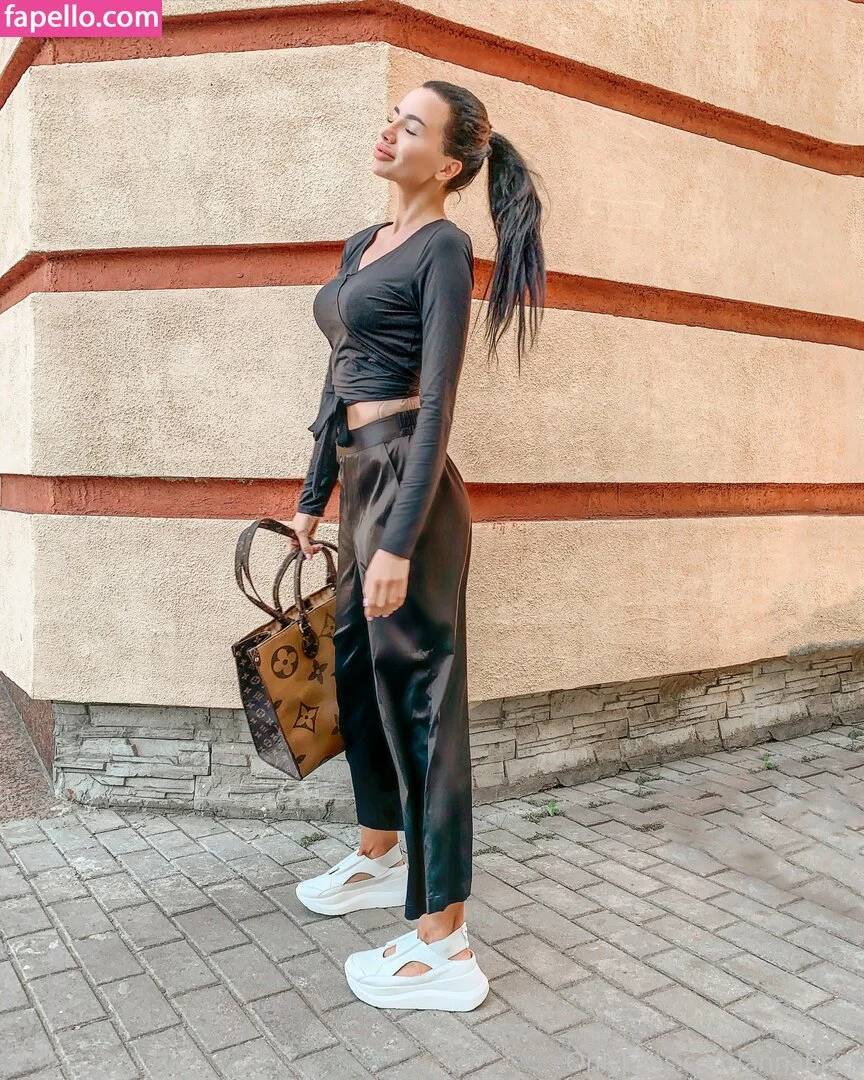 annabrick Onlyfans Photo Gallery 