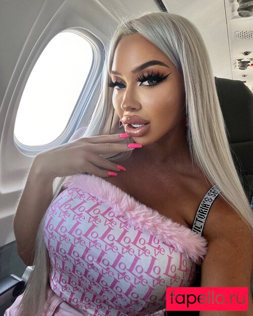 Lea Keler 2001 Onlyfans Photo Gallery 