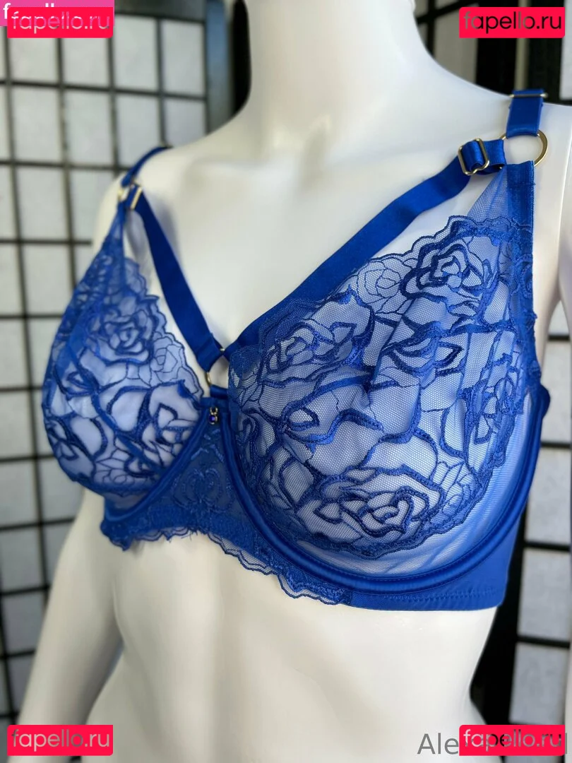 alexapearl Onlyfans Photo Gallery 