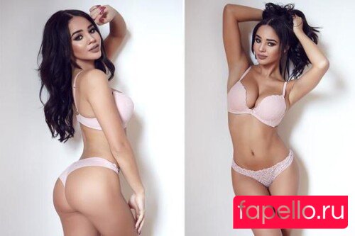 Courtnie Quinlan Onlyfans Photo Gallery 