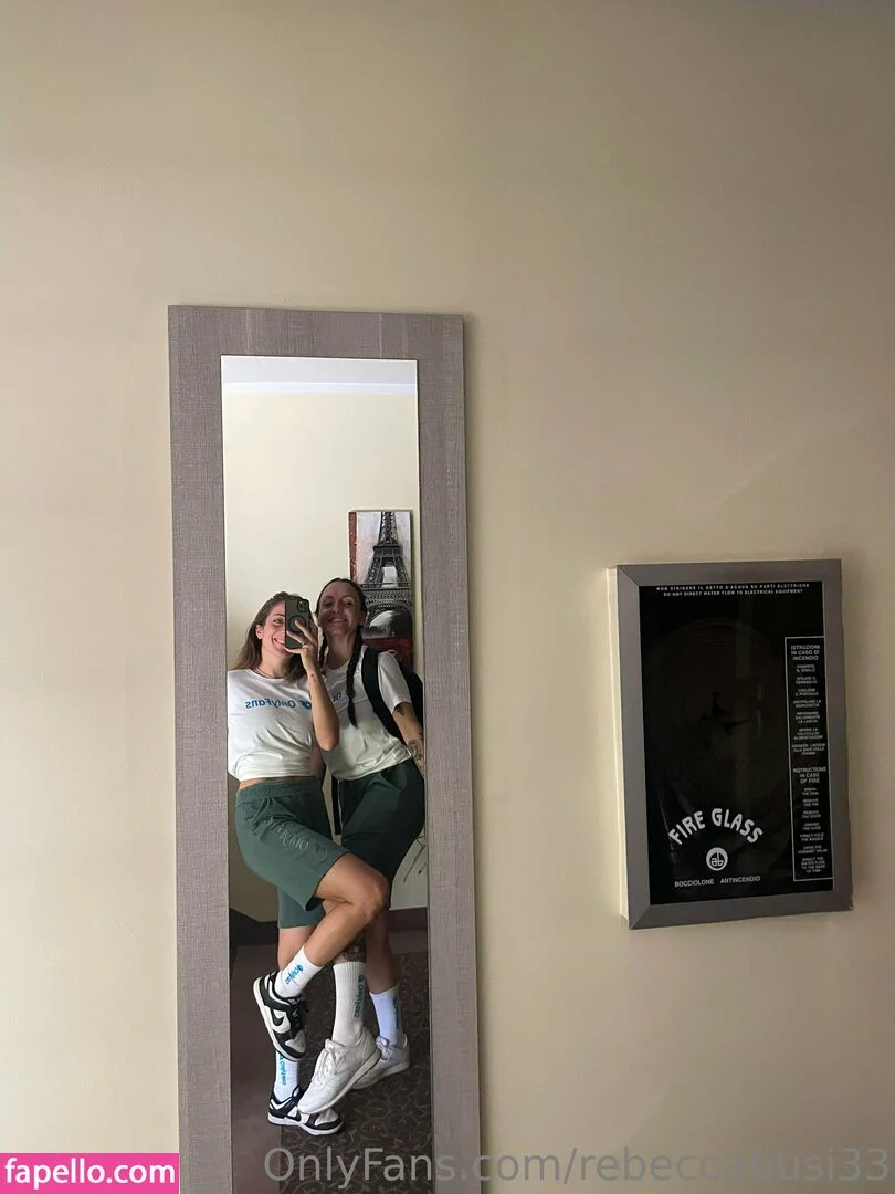 rebeccabusi33 Onlyfans Photo Gallery 