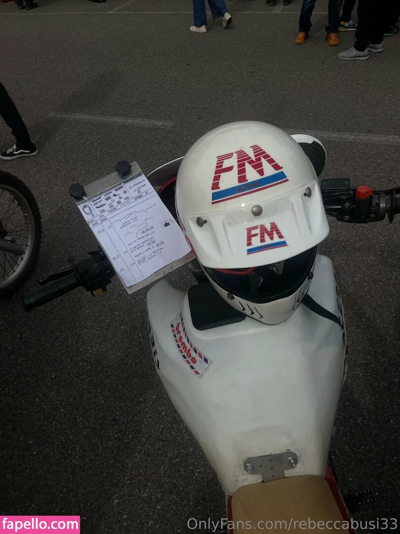 rebeccabusi33 Onlyfans Photo Gallery 