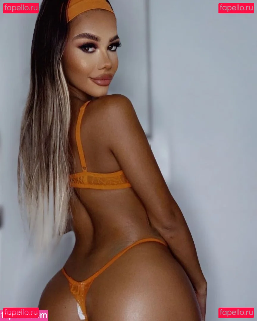 Melanie Collett Onlyfans Photo Gallery 