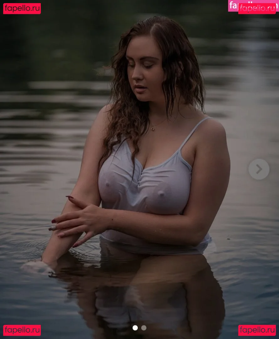 Celina Grimm Onlyfans Photo Gallery 