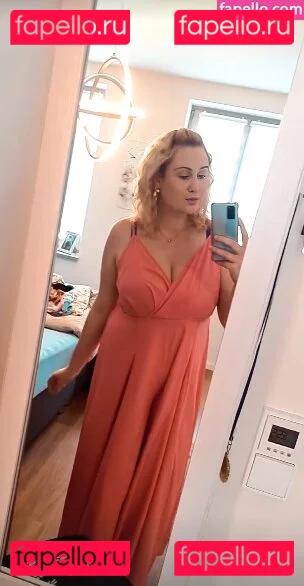 Celina Grimm Onlyfans Photo Gallery 