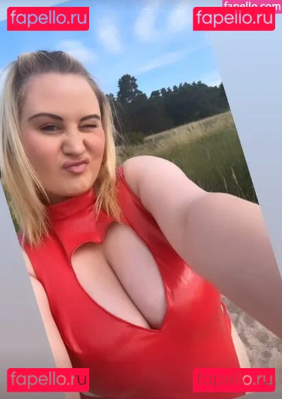 Celina Grimm Onlyfans Photo Gallery 