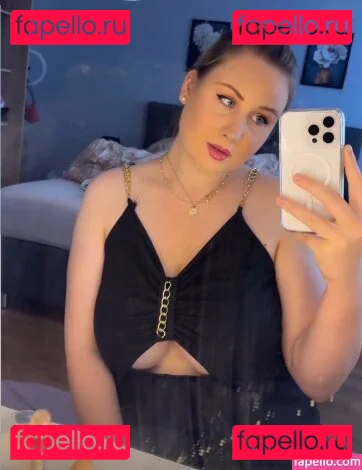 Celina Grimm Onlyfans Photo Gallery 