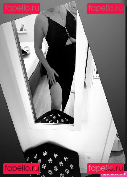 Celina Grimm Onlyfans Photo Gallery 