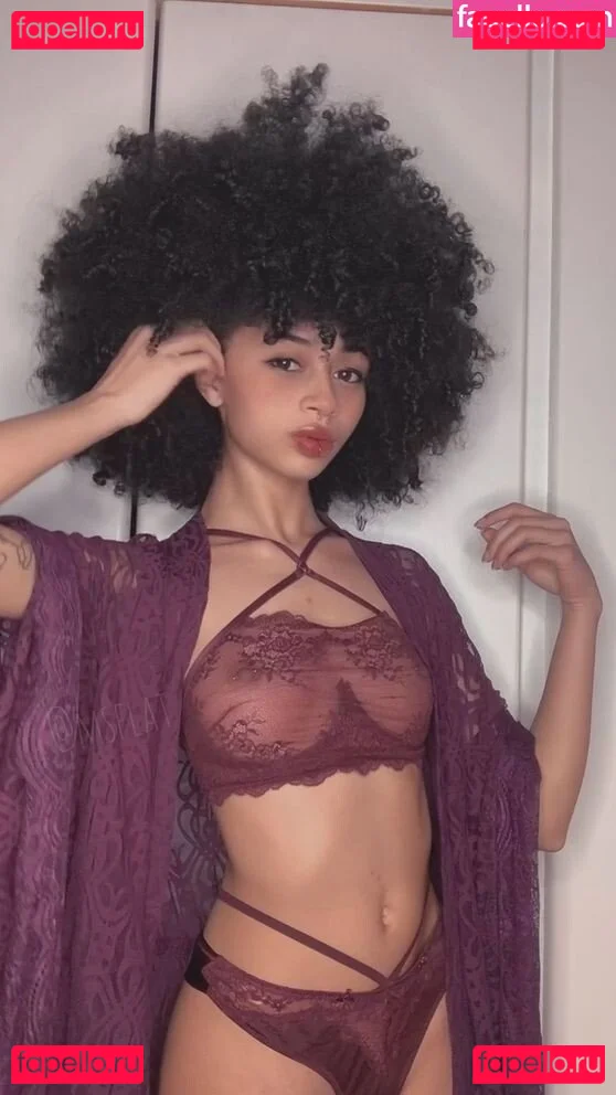 Miss Flat Onlyfans Photo Gallery 